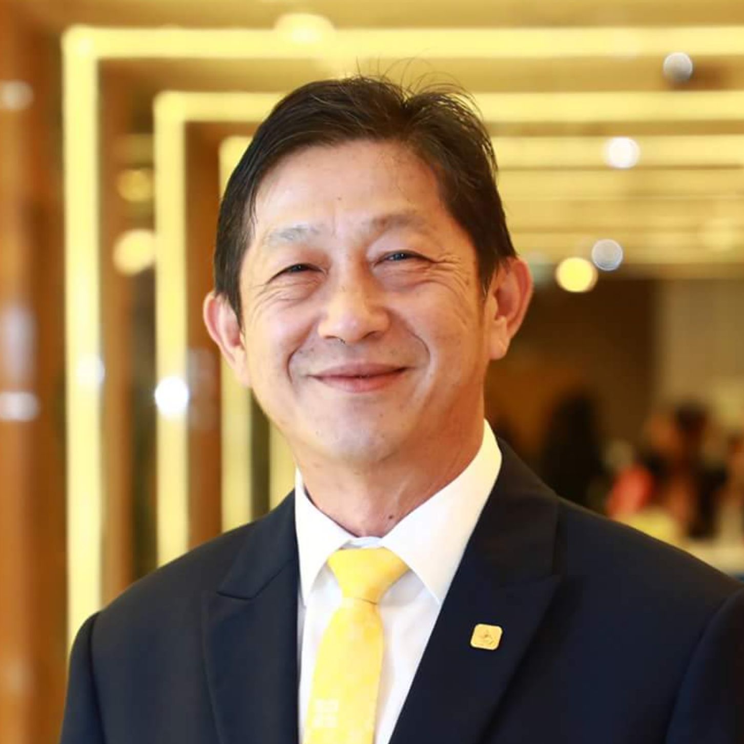 นายพันธ์เทพ ชัยปริญญา